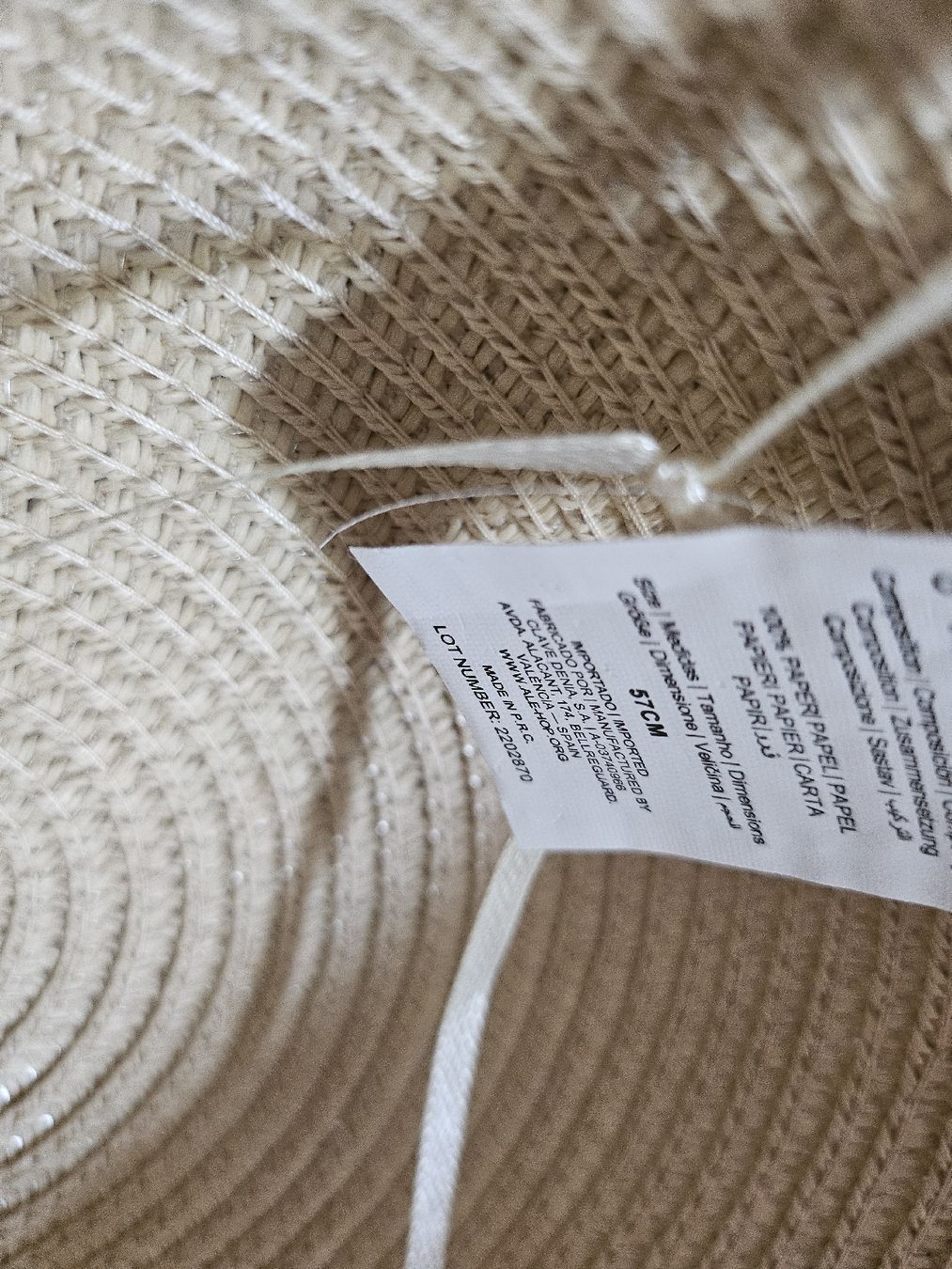 Hüte, Mützen & Caps: Joli chapeau élégant  – Neu und originalverpackt aus La Tour-de-Peilz von mar_2r26 2