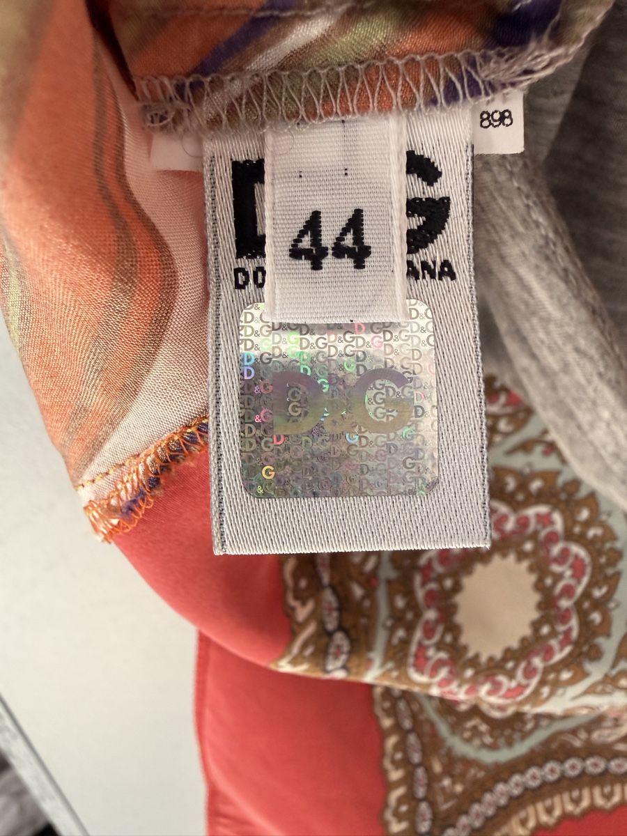 Dolce & Gabbana Top: Dolce & Gabbana asymmetrisches Top  It44/De38 – Usato da Einsiedeln venduto da kalliopee 4
