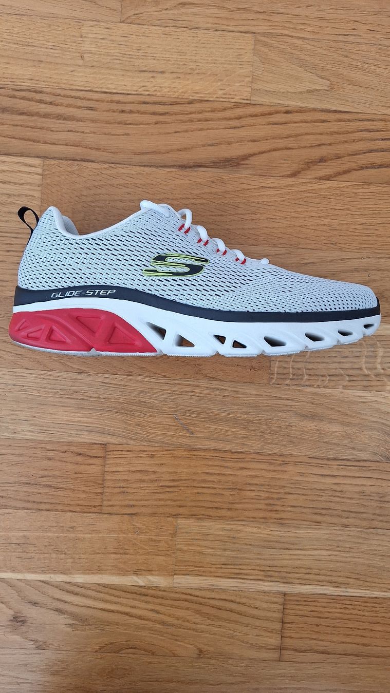 Skechers Scarpe da uomo: Sneaker Skechers Glide Step – Nuovo (secondo la descrizione) da Rickenbach SO venduto da SAS_1212 1