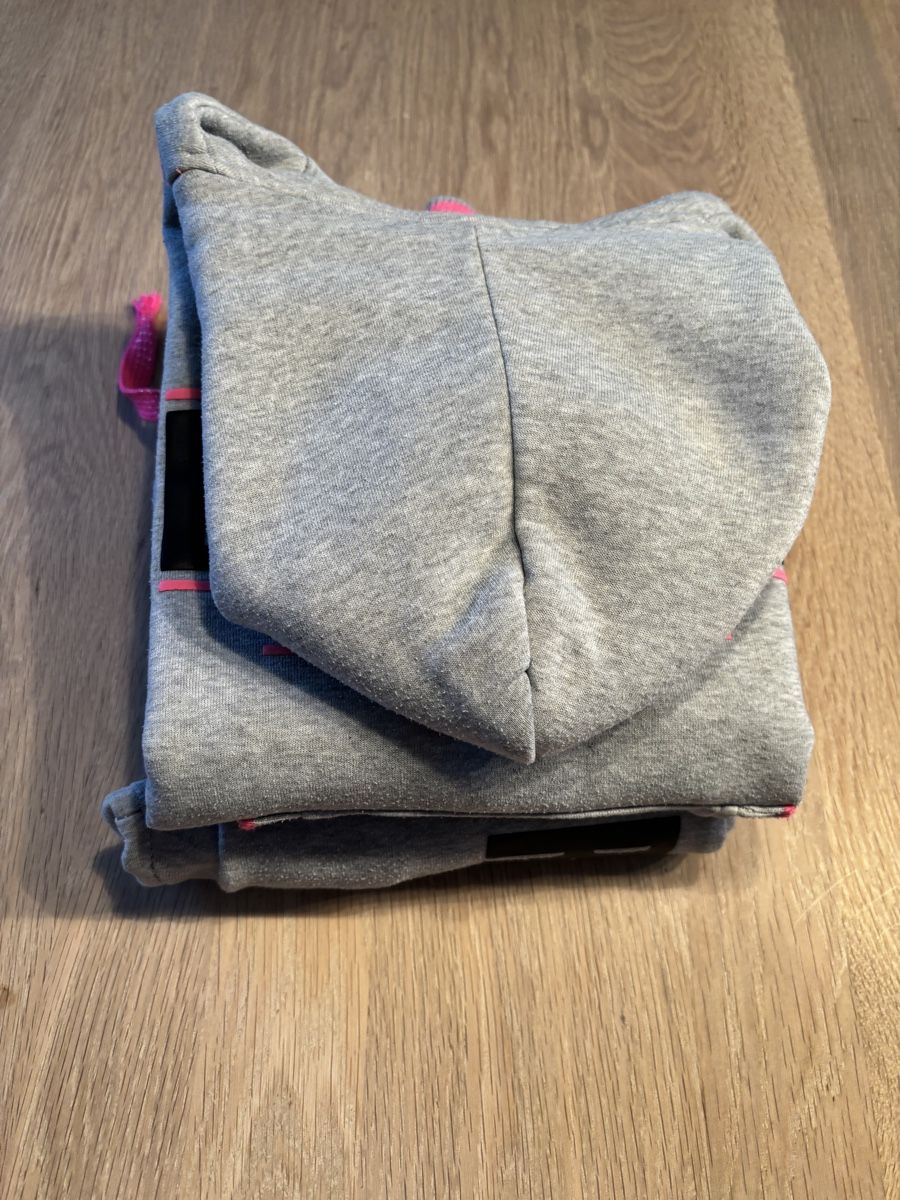 Lotti & Set di vestiti: Ensemble training sweat & pantalon Everlast 13Yrs – Usato da Pully venduto da Fictikalli 7