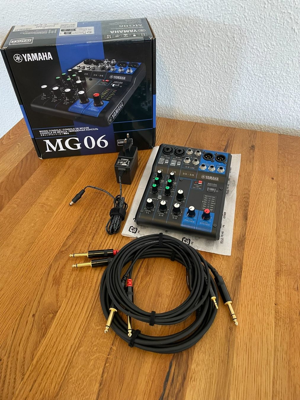 Yamaha Console di mixaggio: Yamaha MG06 6-Kanal-Mischpult – Usato da Spiez venduto da Schoggihas90