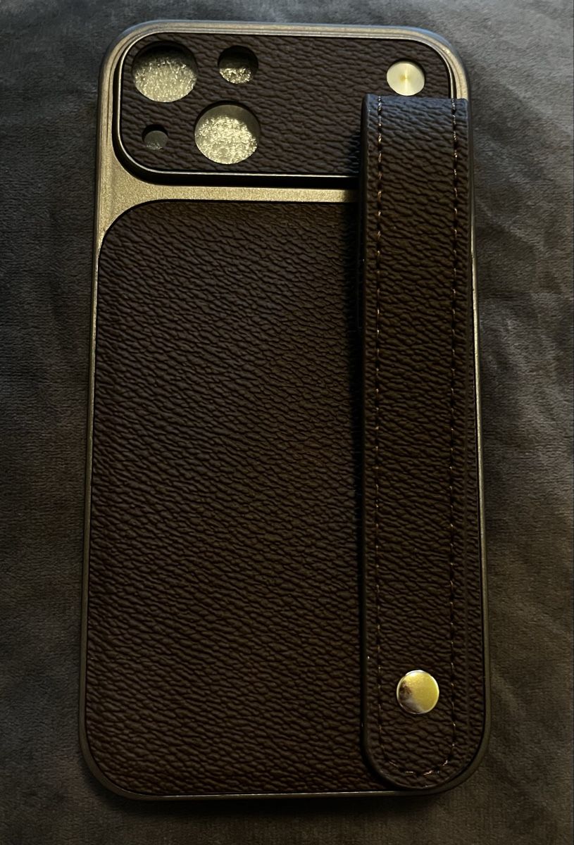 Covers & Schutzfolien: Iphone 13 Case / Hülle – Neu und originalverpackt aus Zürich von Denise1743
