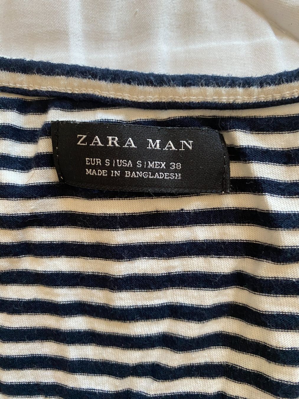 Zara T-shirt: Zara Tank Top (S) – Usato da Gümligen venduto da Vicky2 2