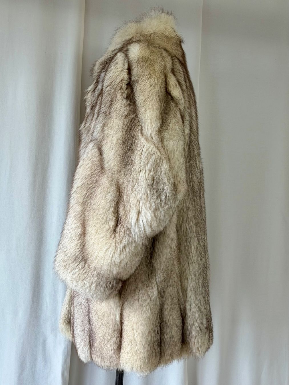 Cappotti: Pelzjacke XL Blaufuchs Top – Usato da Wil SG venduto da WilSG9500 3