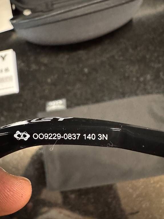 Occhiali & Lenti: Oakley Hydra gold  – Usato da Locarno venduto da jea_7xgf 3