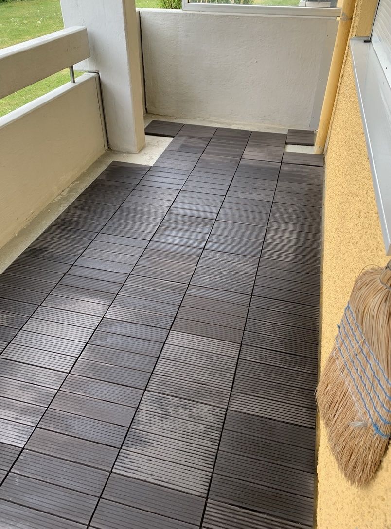 Rivestimenti per pavimenti: 115 Bodenplatten für Balkon oder Terrasse – Usato da Regensdorf venduto da Dagobert1972 2