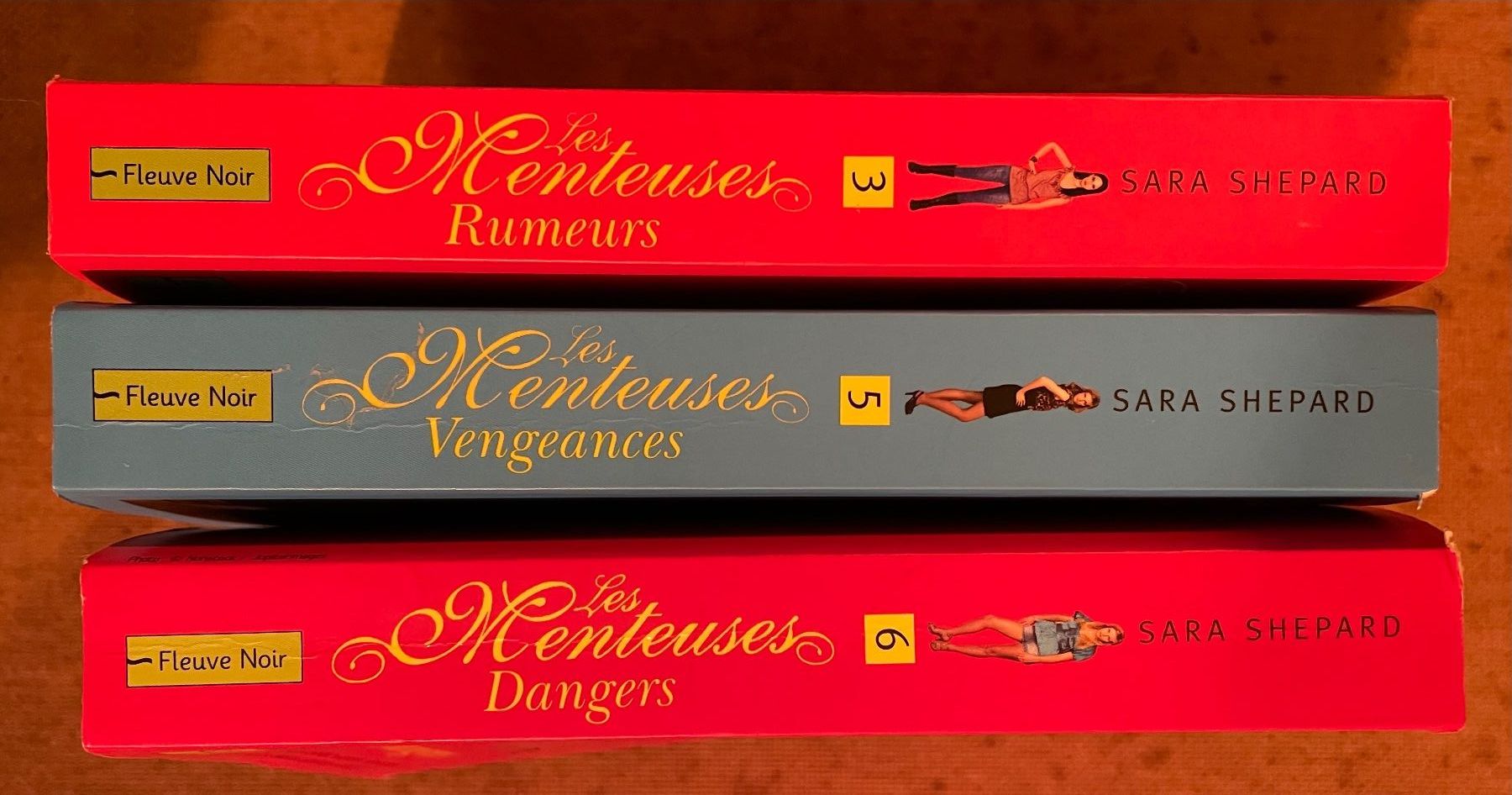 Libri: 3 livres les Menteuses – Usato da Genève venduto da Livsonman 4