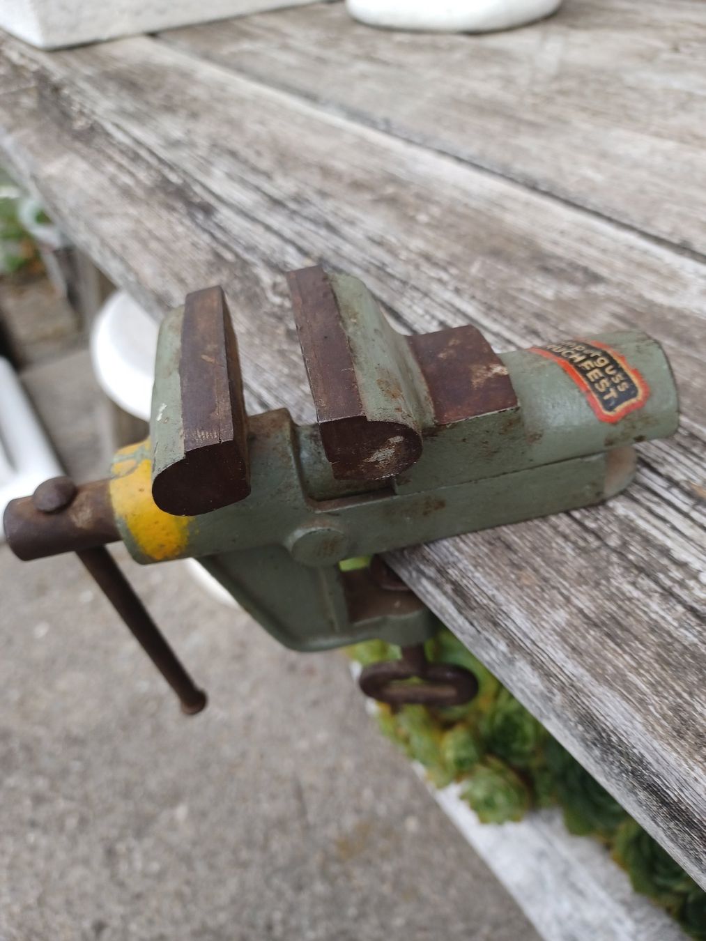 Tous les outils: Schraubstock – D'occasion à Wangen a.Aare par Schneckenparadies