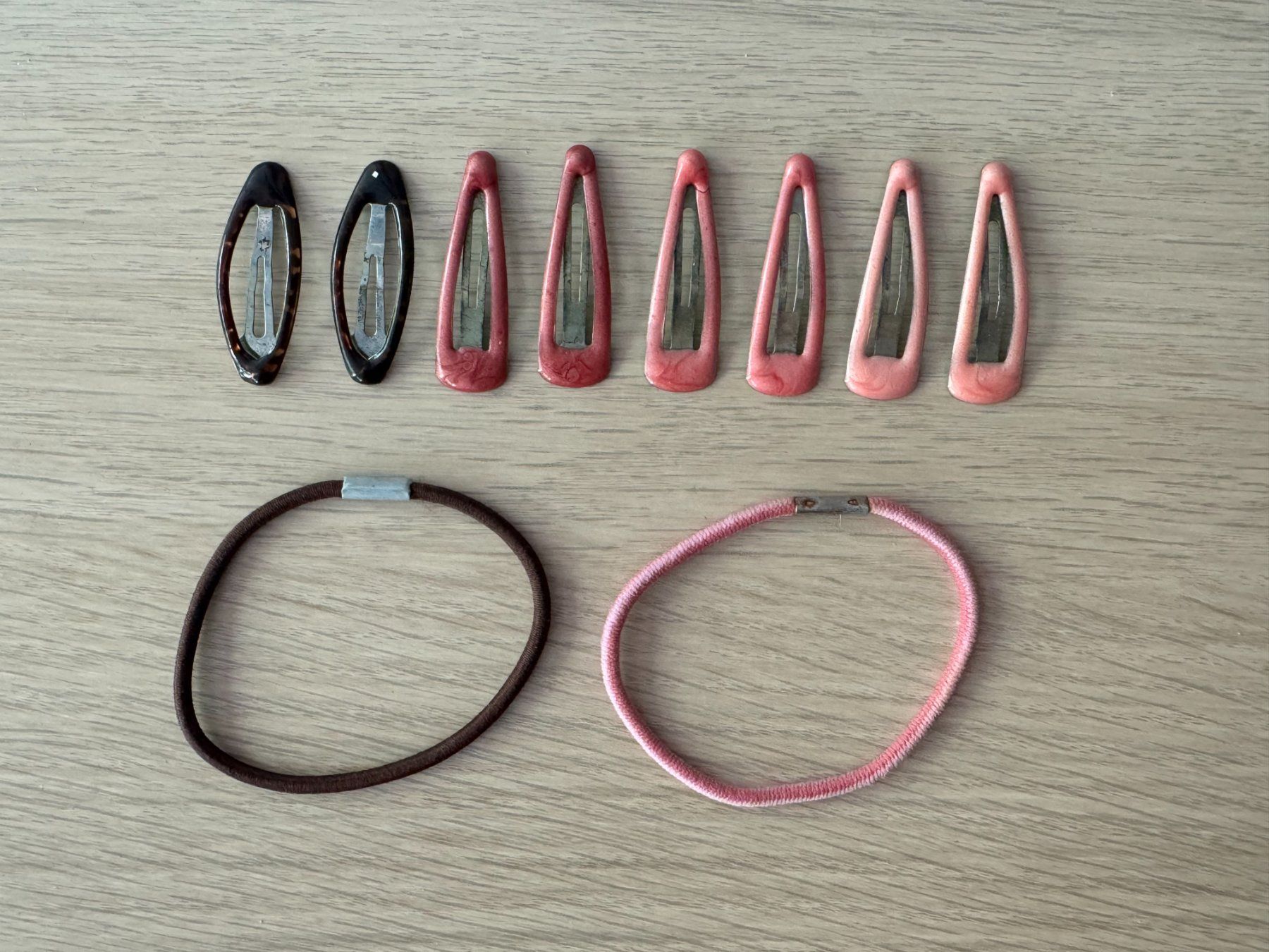 Accessori per capelli: Barrettes et 2 élastiques - Rose et marron – Usato da Genève venduto da Reveur