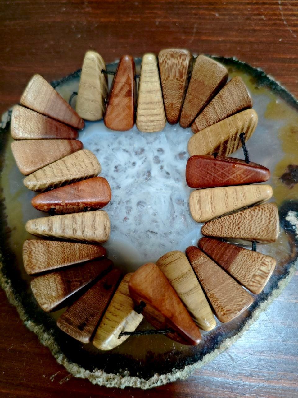 Armbänder & -reifen: 24 MASSIVHOLZELEMENTE: EICHE,BUCHE,OLIVENBAUM,ROTEBAUM – Neu (gemäss Beschreibung) aus Weiningen ZH von actera 5