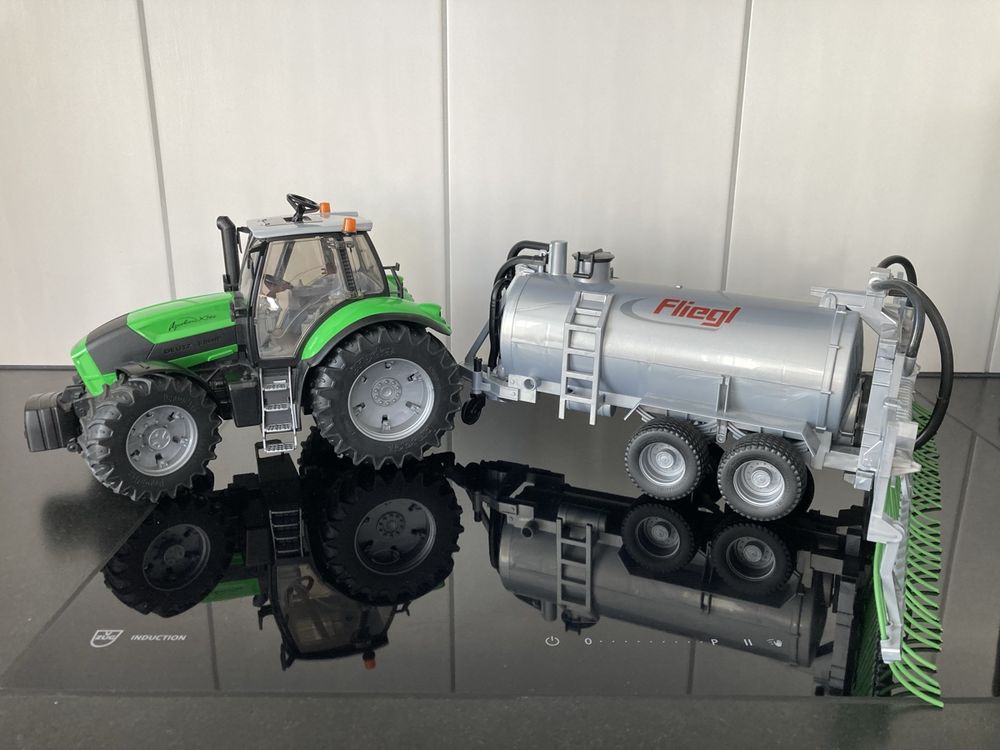  Bruder Traktor mit zubehör 