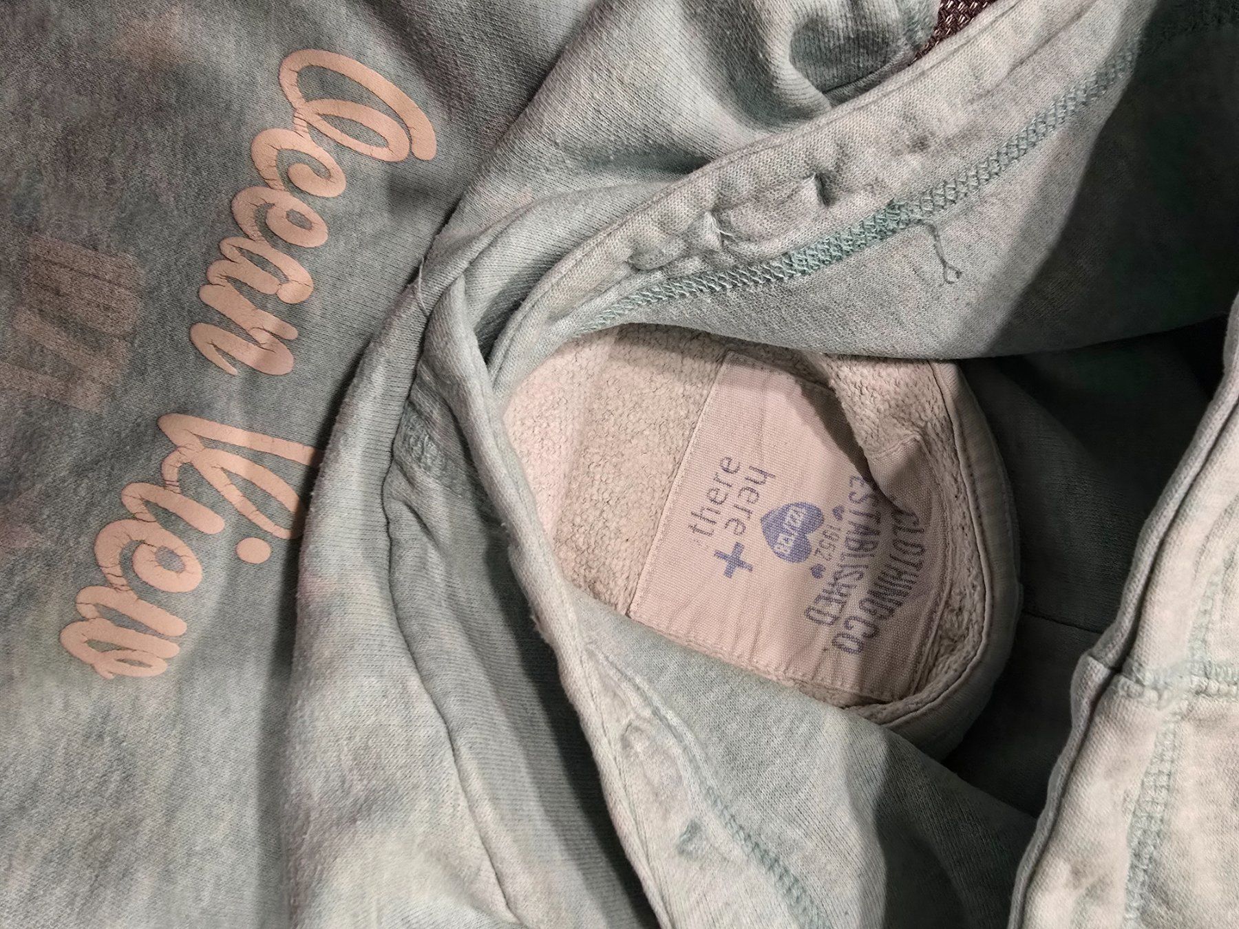 Maglioni & Felpe: Hoodie / Pullover Cali Life Gr. 122 / 128 – Usato da Büttikon AG venduto da Amineah 1