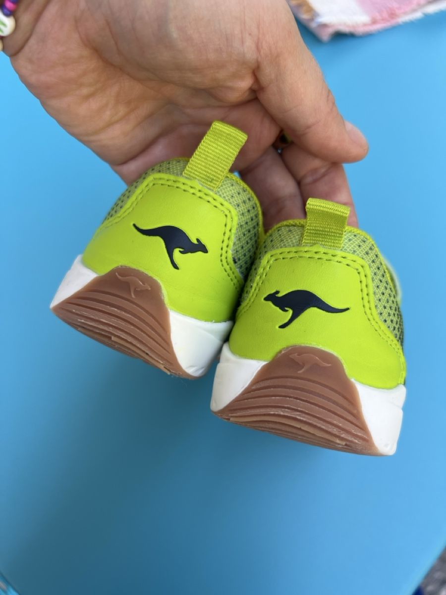 Chaussures garçon: KangaROOS Hallenturnschuhe Grösse 29 – D'occasion à Wallisellen par sarinavs 2