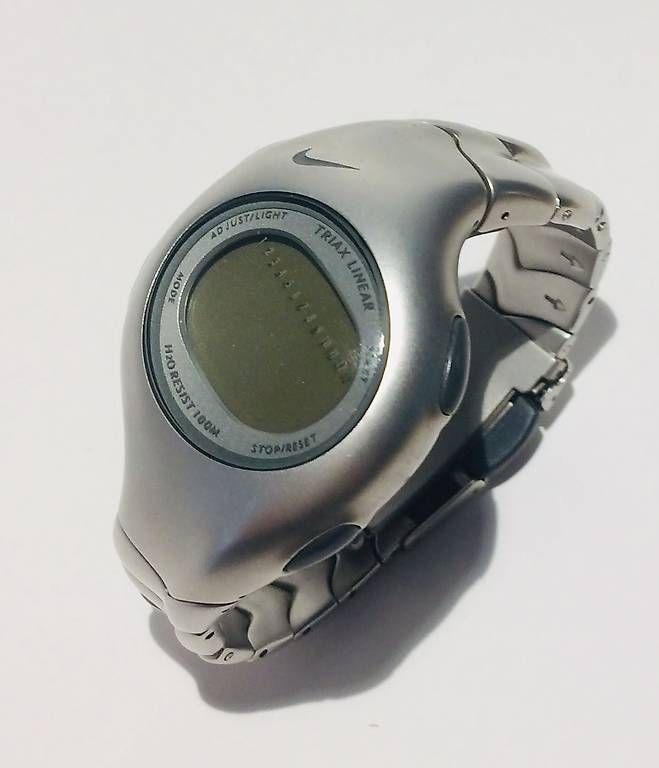 Uhren: Nike Uhr Triax Linear Damen – Gebraucht aus bettlach von off_y6tl