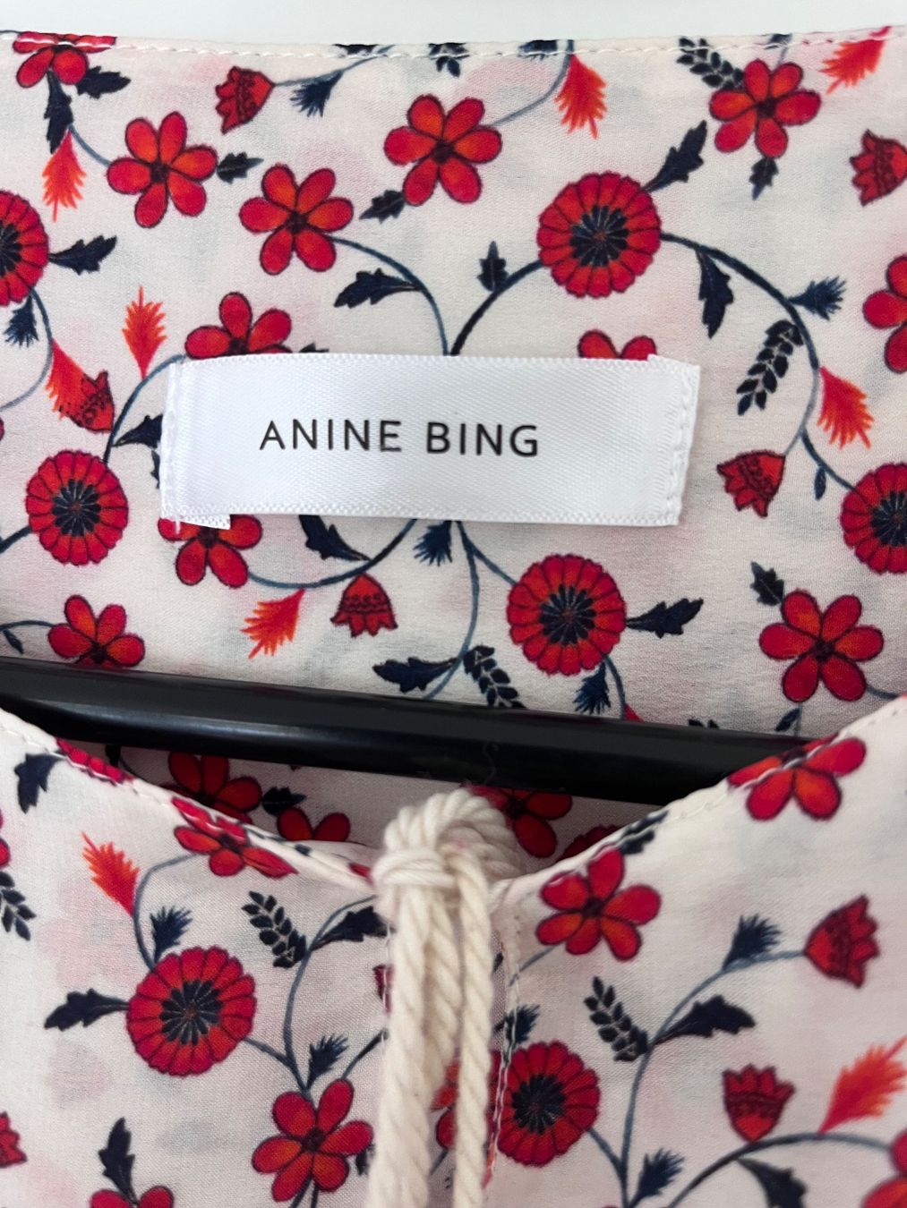 Anine Bing Vestiti: Kleid aus Seide ANINE BING Grösse 40 – Nuovo (secondo la descrizione) da Roggwil BE venduto da KarotteV 2