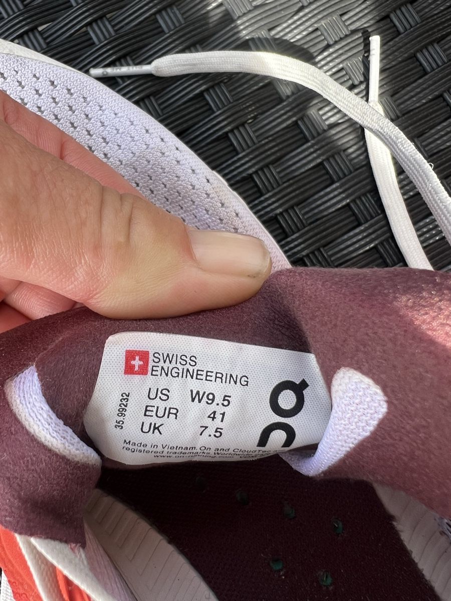 On Scarpe da donna: On Sneaker – Usato da Bülach venduto da Cucculi 1