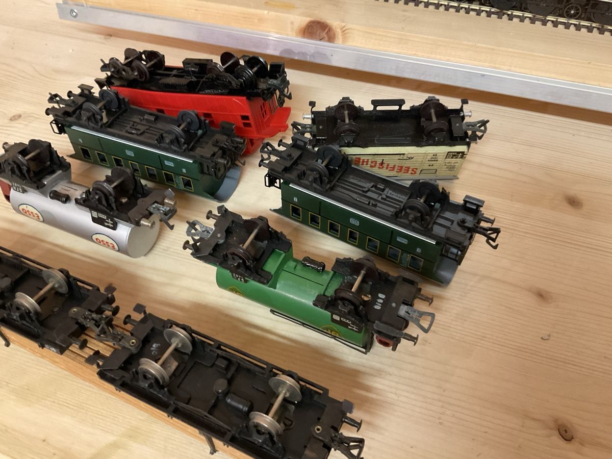 Fleischmann Modelleisenbahnen: 7 x Fleischmann  – Gebraucht aus Wald ZH von Sbbemilio 6