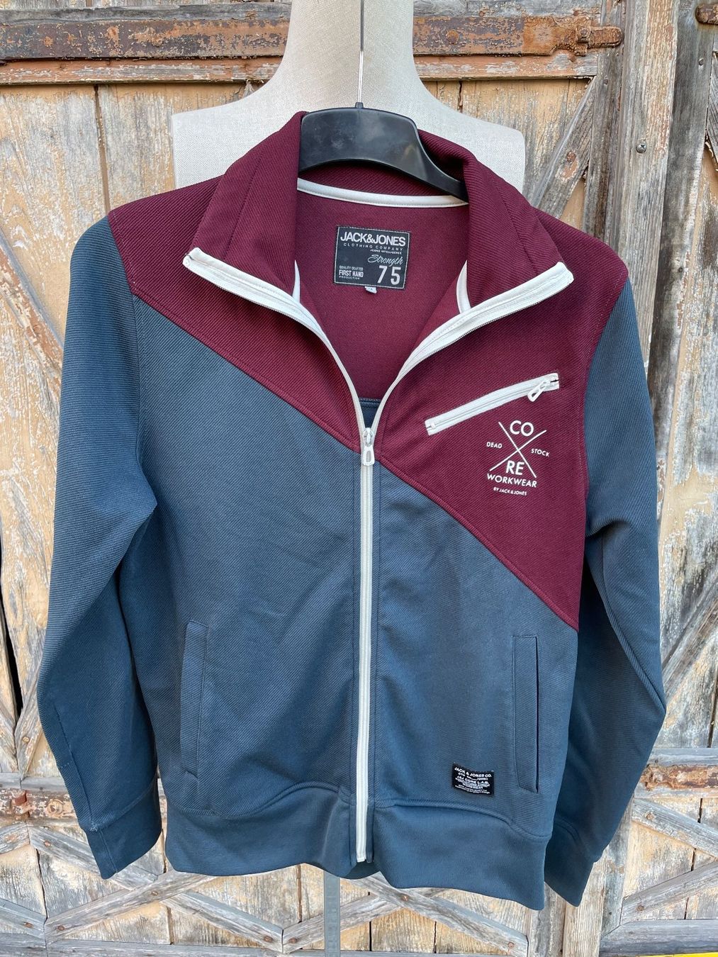 Jack & Jones Giacche: Schönes JACK & JONES Jäckli Gr. M – Usato da Frasnacht venduto da GracyStore