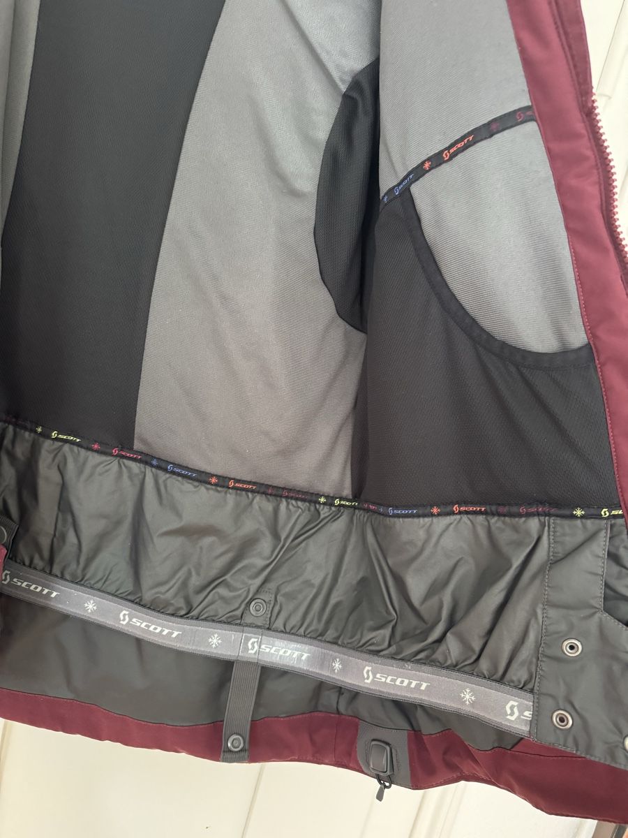 Scott Jacken: Scott Damen Skijacke – Gebraucht aus St. Gallen von BiancaL11 4
