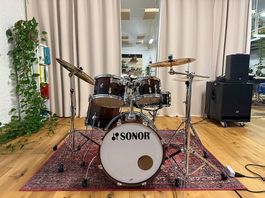 Akustik Drumset SONOR AQ2 20 Zoll Brown Fade Komplettset