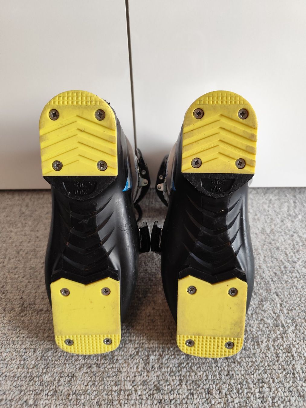 Atomic Chaussures garçon: Skischuhe Atomic  Waymaker Jr. 2 – D'occasion à Niederglatt ZH par sandrop74 4