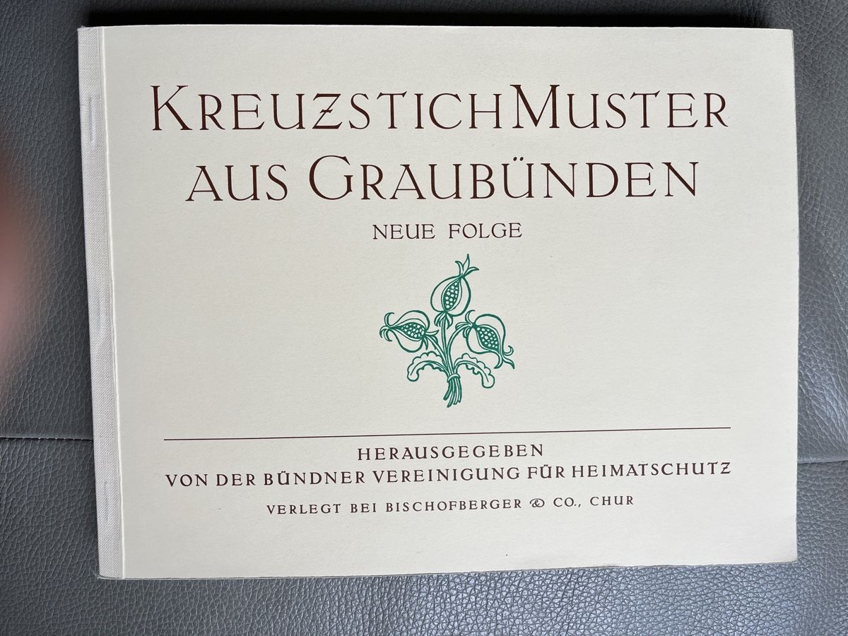 Bücher: Kreuzstichmuster aus Graubünden – Neu (gemäss Beschreibung) aus Weesen von Engadinerin