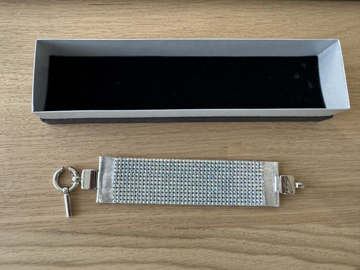 Armbänder & -reifen: Armband mit Swarovskisteinen silber – Neu (gemäss Beschreibung) aus Uznach von Martina191185 1