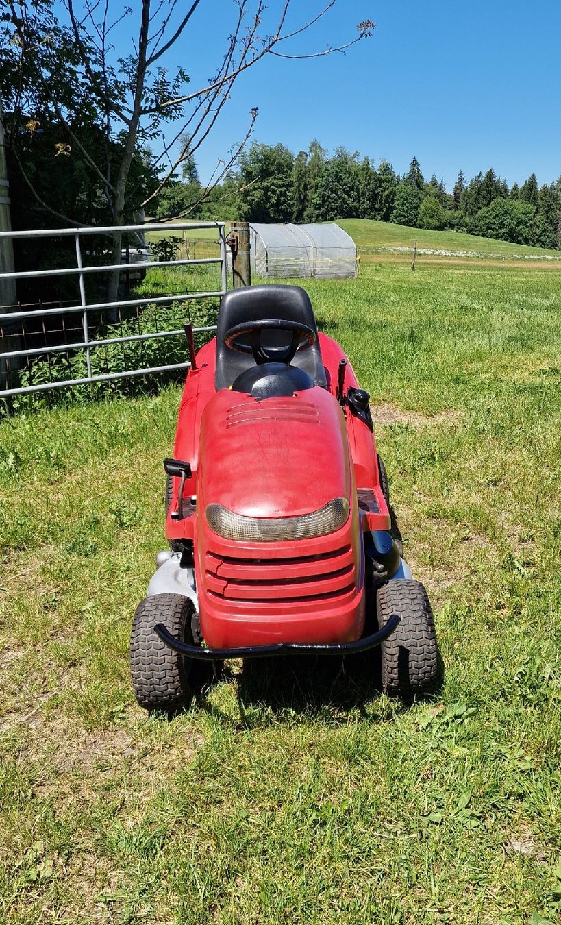 Honda Tagliaerba: Honda HF2417 Rasentraktor  – Usato da Tagelswangen venduto da Axel_36 2
