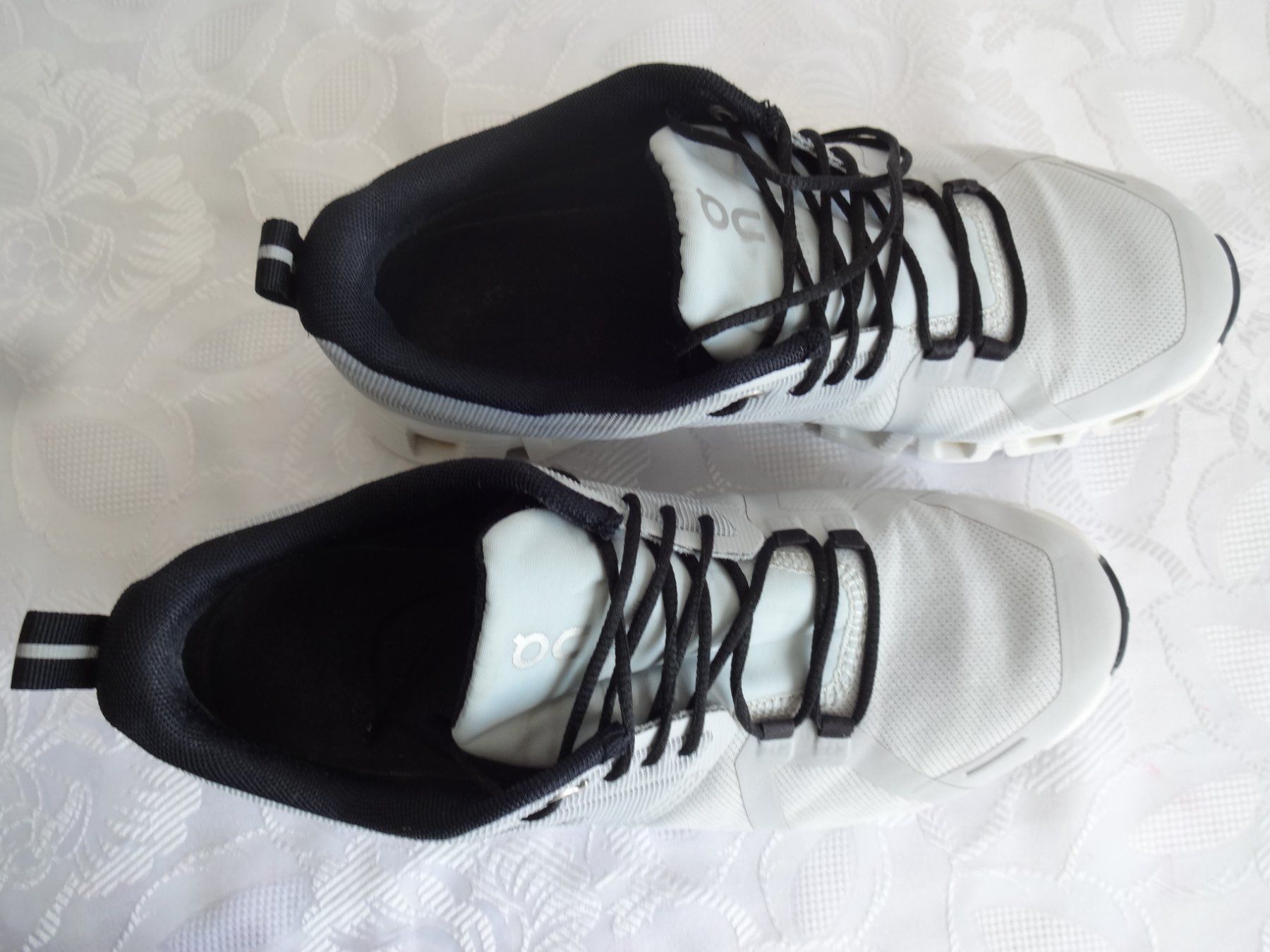 On Scarpe da donna: ** ON ** Schuhe Nr.40 – Usato da Frauenfeld venduto da Reyy58 1
