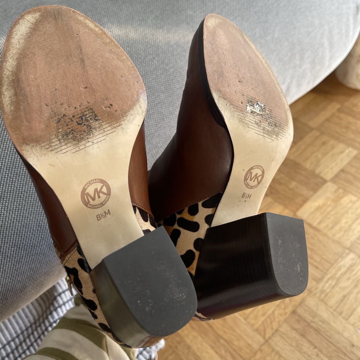 Michael Kors Damenschuhe: Michael Kors Stiefeletten, Größe 8,5 leopardmuster – Gebraucht aus Bern von dek_7bjd 6