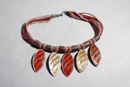 Ethno - HALSKETTE mit Metallblättern, Handarbeit, um 2010