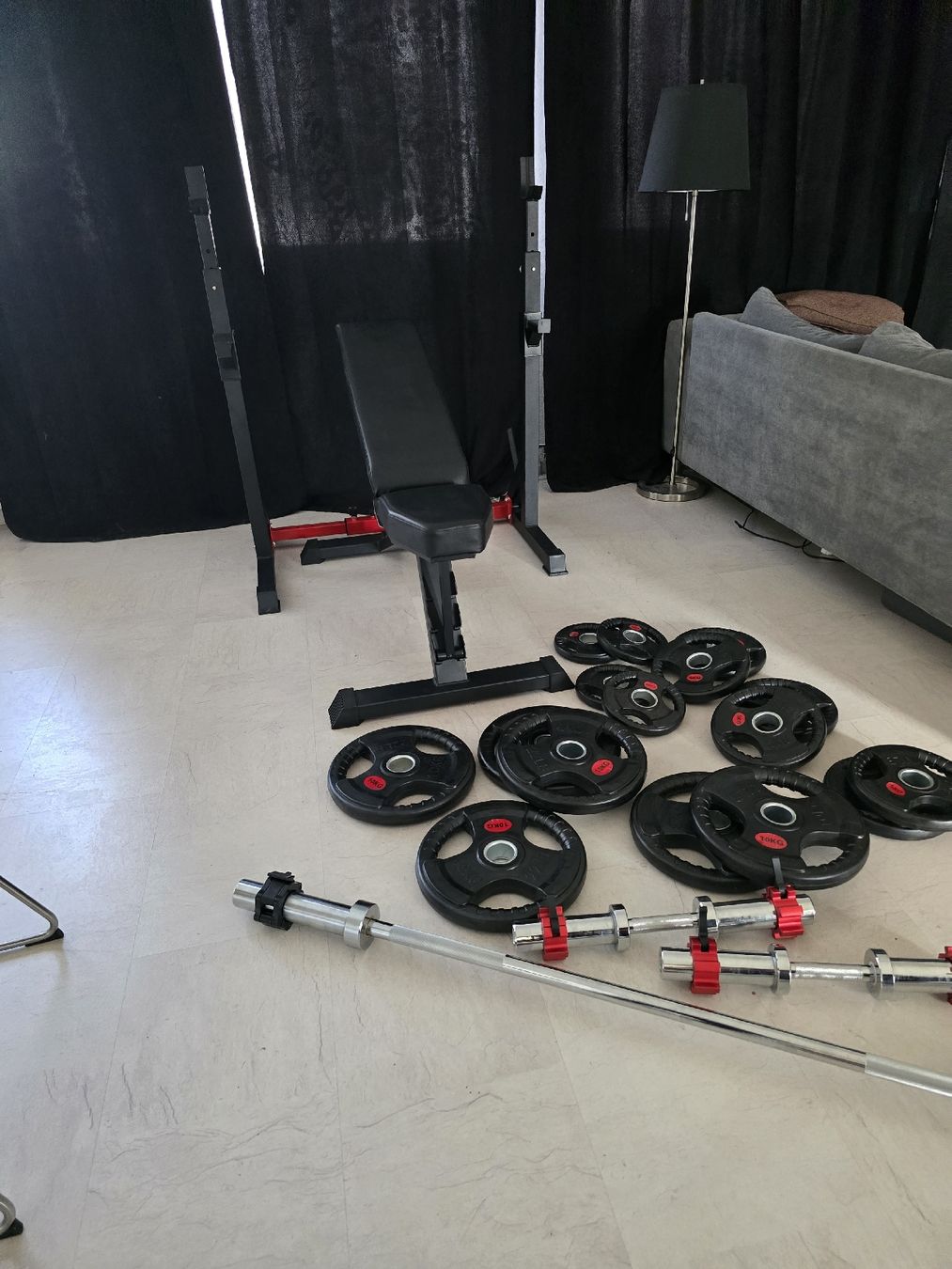 Manubri & Pesi: Komplett Homegym  – Usato da Derendingen venduto da S.Skorbi