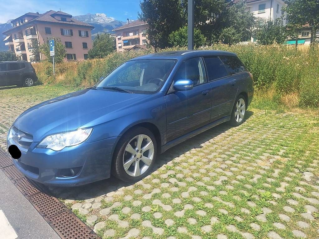 Subaru Autos: Subaru legacy – D'occasion à Uvrier par xhell 1