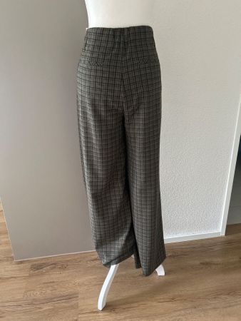 Taillierte Karohose olivgrün mit Wolle von Bensimon  Gr. 36