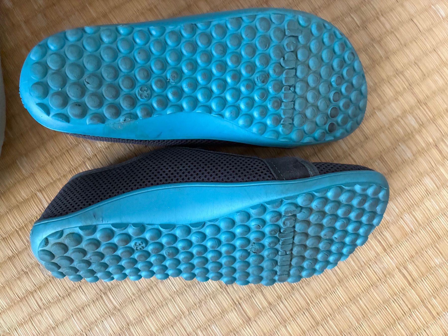 Leguano Schuhe für Jungen: Leguano | leguanito 33 – Gebraucht aus Lausanne von Sarawg 2