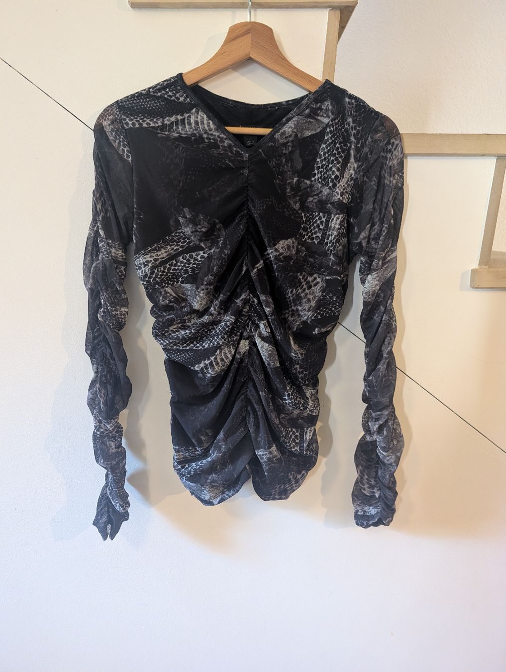 Allsaints Top: ALLSAINTS Langarmshirt  Grösse EU 38  – Usato da Unterengstringen venduto da Freeskier02