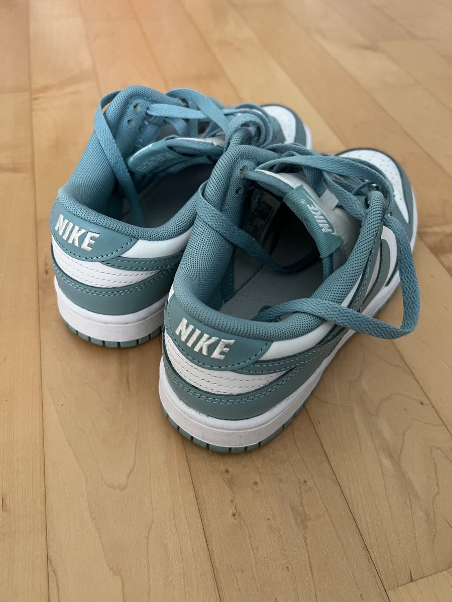 Nike Scarpe da uomo: Nike Dunk Low Sneaker Türkis weiss – Usato da Richterswil venduto da raf_9dxc 2