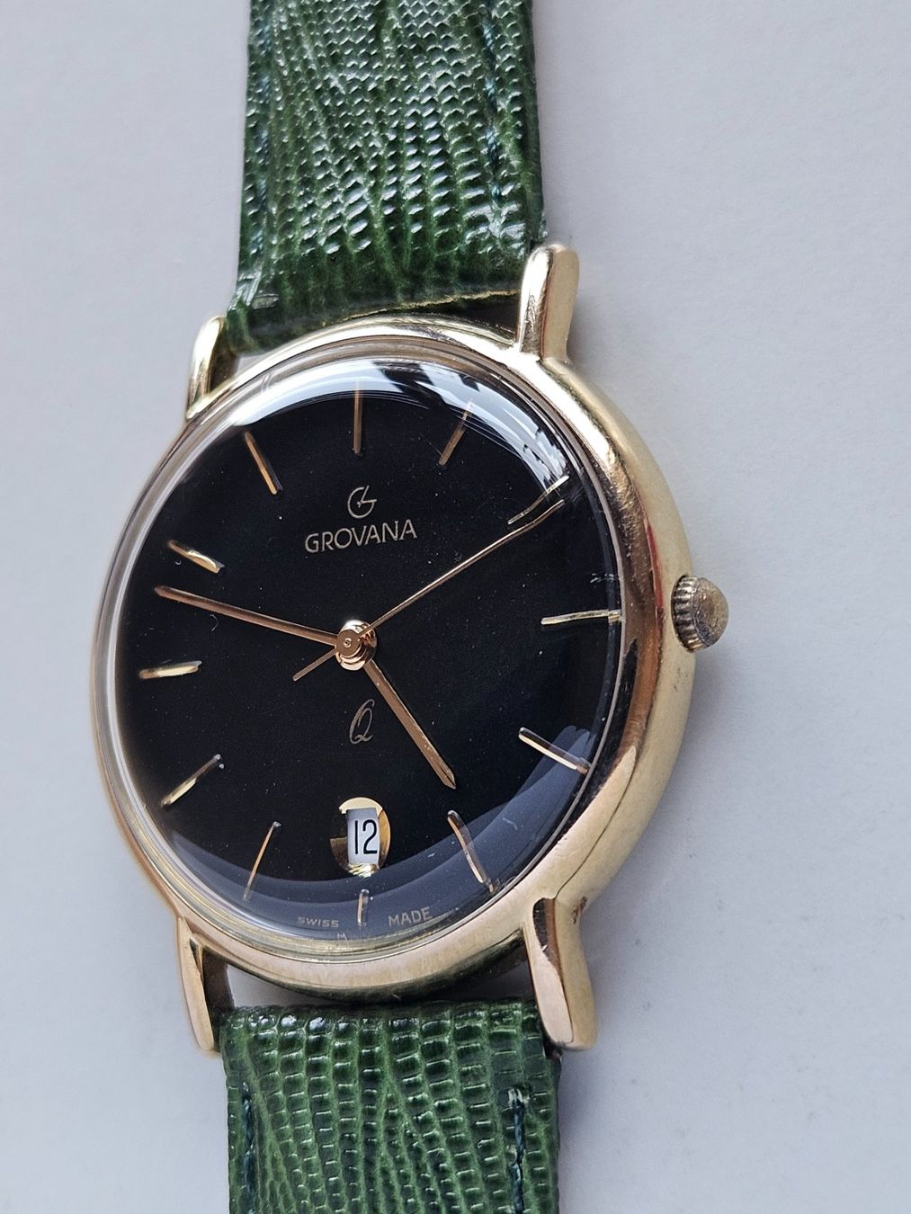 Montres: 422 Grovana Date Quartz – D'occasion à Berikon par mmm21 2