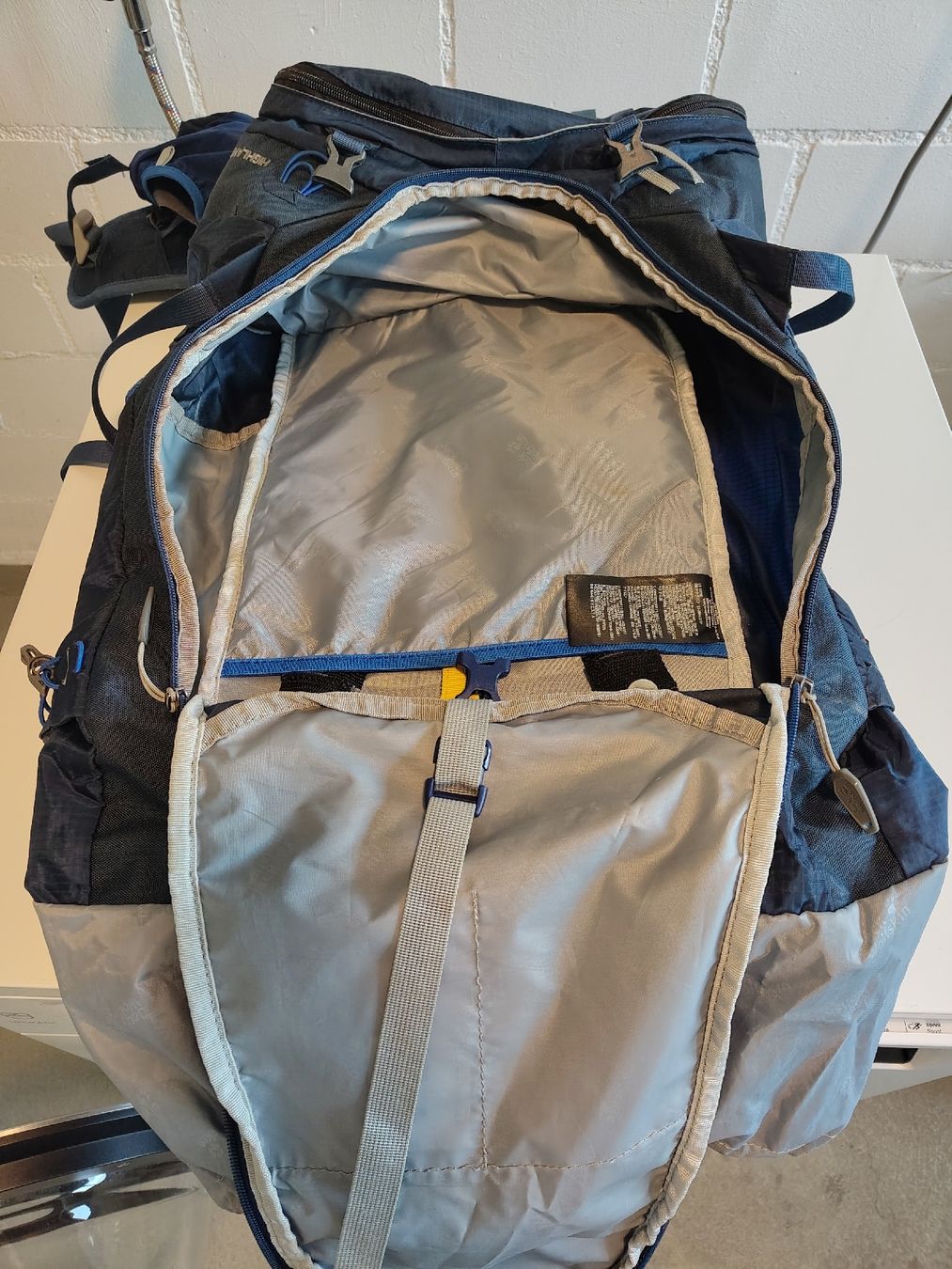 Jack Wolfskin Zaini: Backpack Rucksack - Jack Wolfskin highland trail xt50 – Usato da Schlieren venduto da ruc_65ly 2