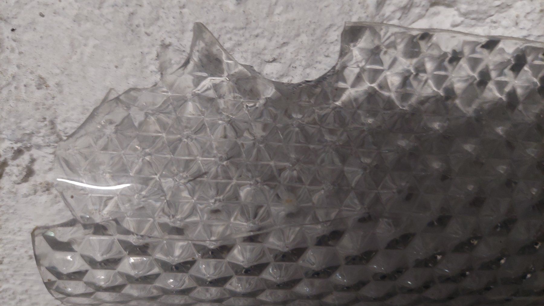 Altri materiali per l'edilizia: Acrylglasplatten Lichtgrau 2500 x 1045 – Nuovo (secondo la descrizione) da Aeschi SO venduto da dragstar 2