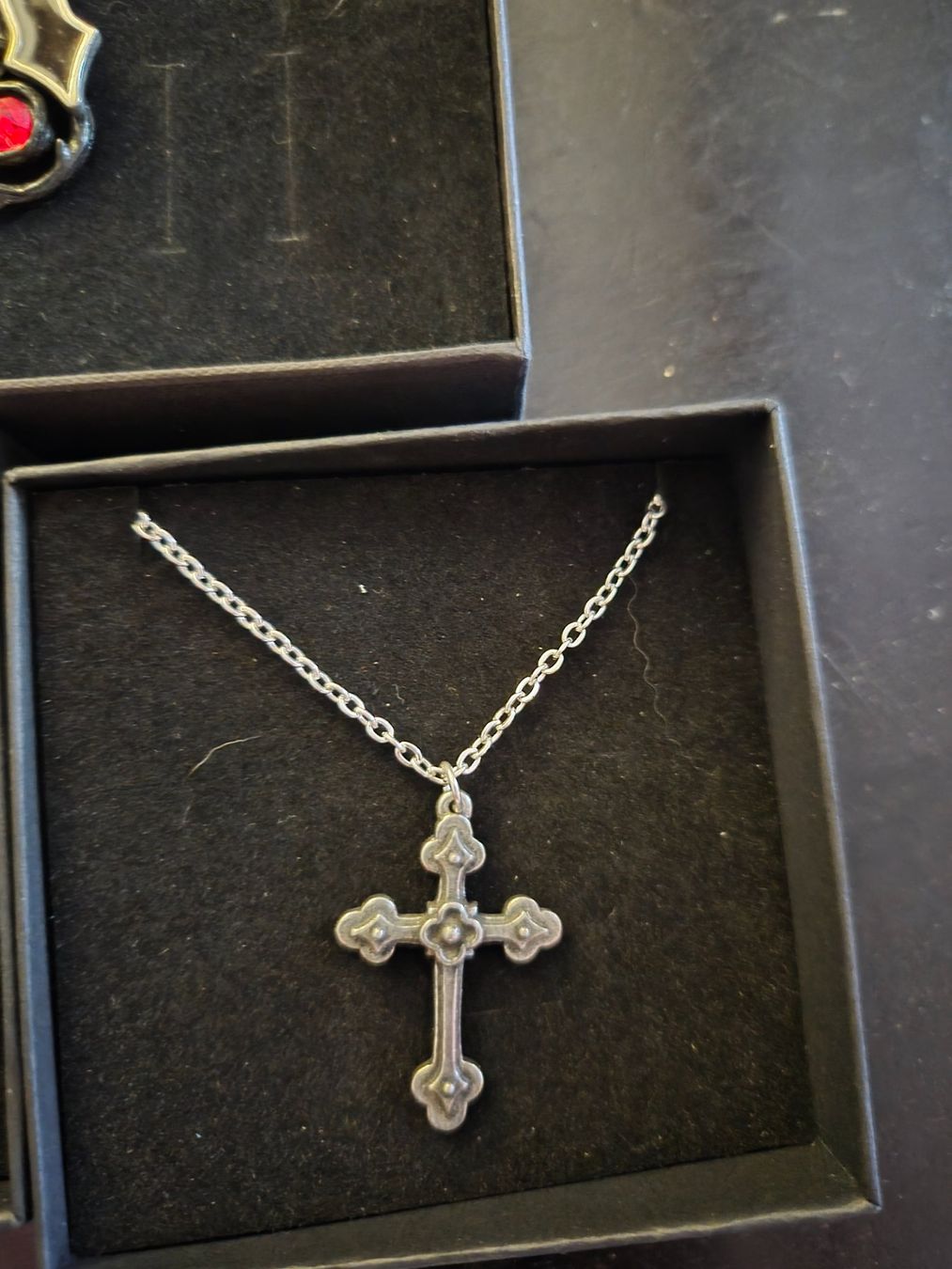 Pendentifs: Lot pendentifs croix Alchemy Gothic – Neuf (Voir description) à Bévilard par CONTRESENS 3