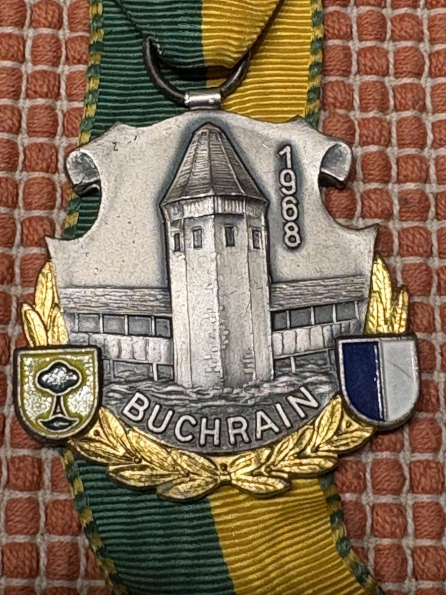 Medaglie: Abzeichen / Volksmarsch Buchrain 1968 – Usato da Rümlang venduto da BoutiqueMonique16 1