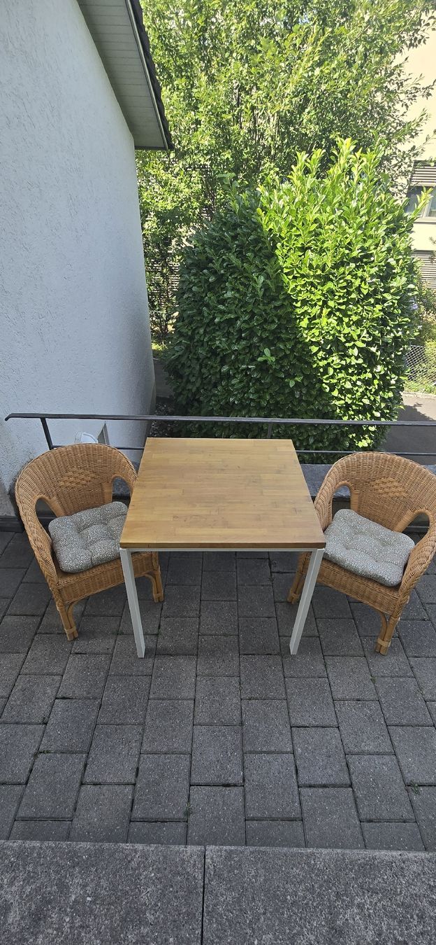 Tische: Sessels + Tisch...must go – Gebraucht aus Kilchberg ZH von nic_ff8r