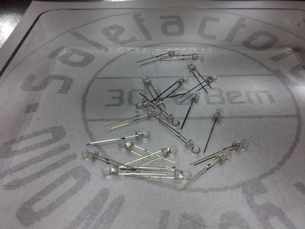Componenti elettronici: Flacker-LED klar/gelb, 3mm, 2 Stück – Nuovo (secondo la descrizione) da Luzern venduto da Salefactory 1