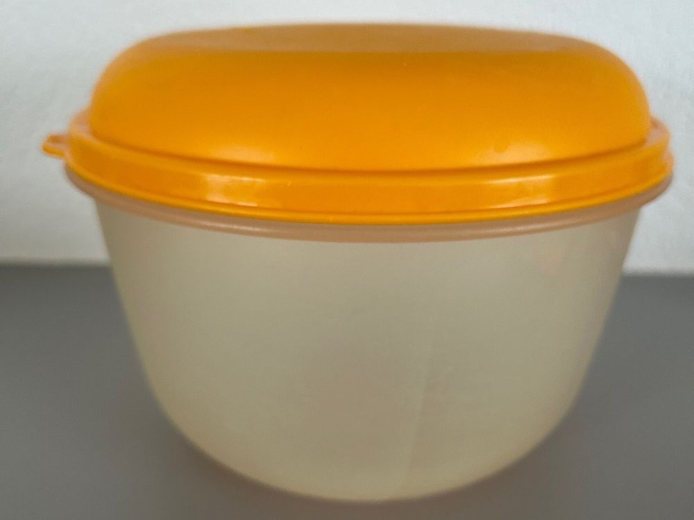 Tupperwareschüssel rund 2,2 Liter (Gebraucht) in Obergösgen für CHF 3 ...