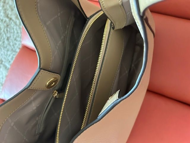 Michael Kors Borse da donna: Schultertasche Michael Kors in camel – Usato da Uerikon venduto da Baffi785 3
