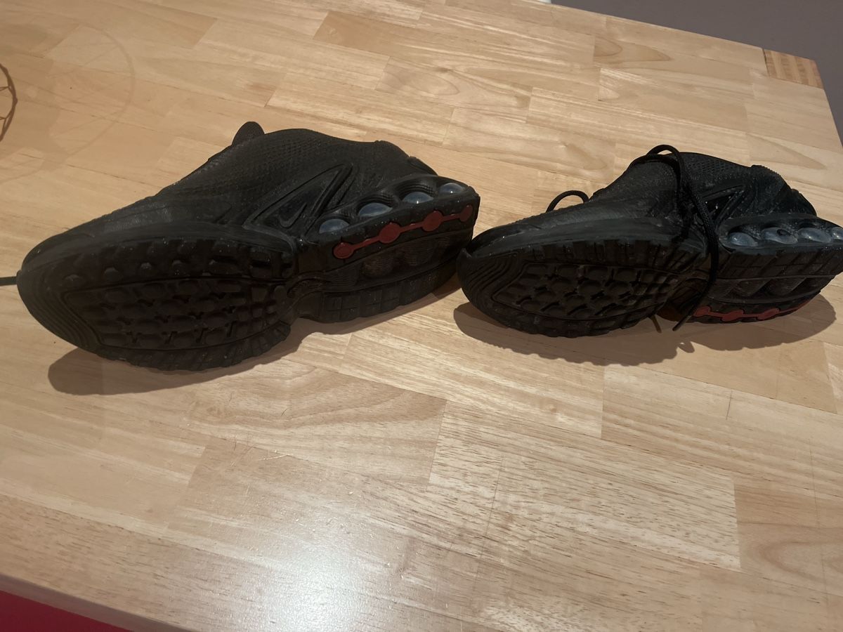 Nike Scarpe da uomo: Nike noires air max dn – Usato da Mont-sur-Lausanne venduto da Pioutch 1