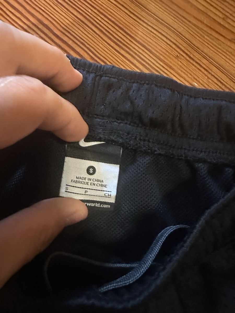 Nike Hosen: Nike mesh dry-fit hosen S – Neu (gemäss Beschreibung) aus Männedorf von willywonka14 2