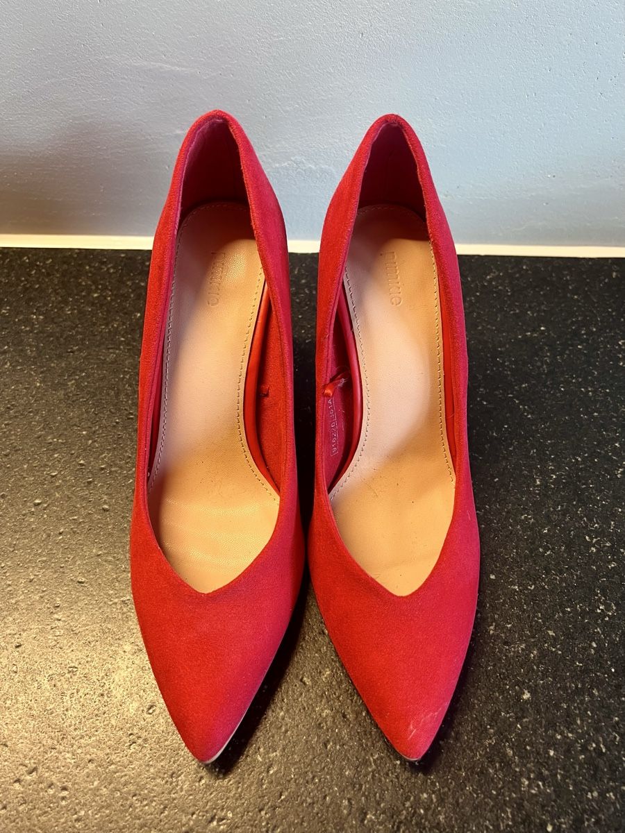 Chaussures femmes: Schöne Pumps Gr 36 – D'occasion à Balgach par Ni.Steiger 1