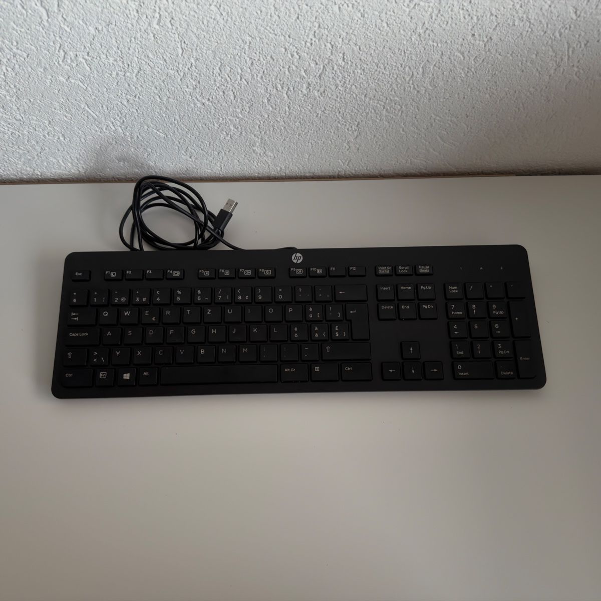 Hewlett Packard Tastaturen: HP Clavier filaire modèle KBAR211 – Gebraucht aus Vevey von diogodasilva_